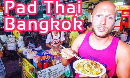 Pad Thai Khao San Road Bangkok Thailand