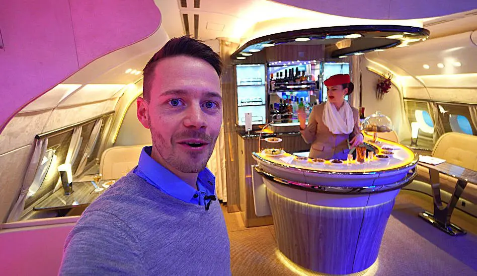 Emirates neue Onboard Lounge und Business Class auf der ITB Berlin