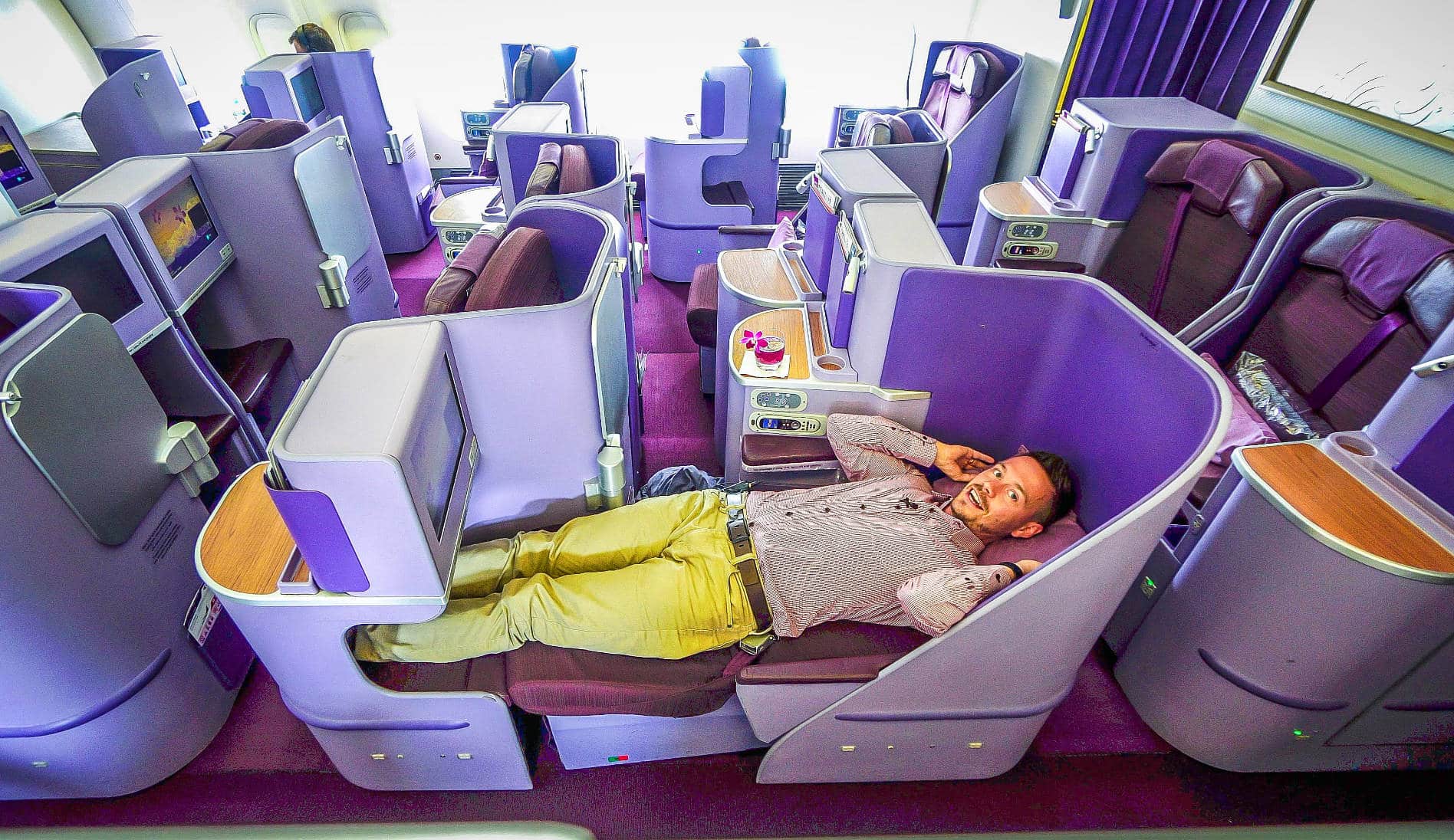 thai-airways-royal-silk-business-class-777-300er-yourtravel-tv