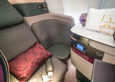DSB03612 Qatar Airways Q Suite