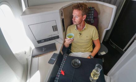 Japan Airlines Business Class 787 NRT-KUL