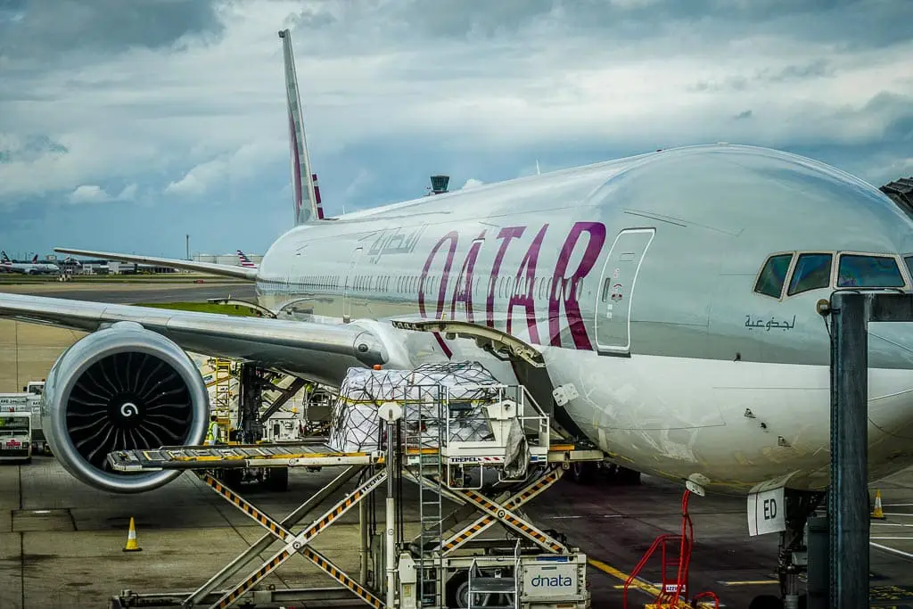  American Express Punkte einlösen: Qatar Airways Flugzeug 