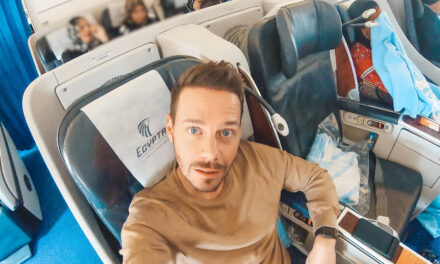 In der Mitte sitzen? Egypt Air Business Class 777-300ER
