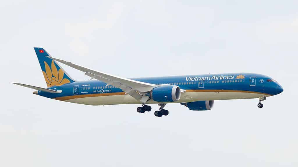 Vietnam Airlines Boeing 787 9 VN A869 SGN 10022017 Vietnam Airlines Business Class