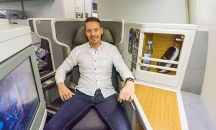American Airlines Flagship Business Hongkong-Dallas
